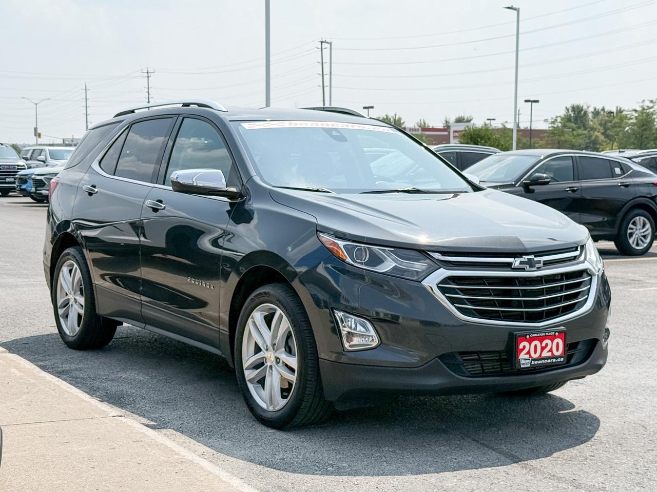 2020 Chevrolet Equinox Premier 2.0L 4 CYL WITH REMOTE START/ENTRY, HEATED SEATS, WIRELESS CHARGING, POWER LIFTGATE, HD REAR VISION CAMERA, APPLE CARPLAY AND ANDROID AUTO Photo