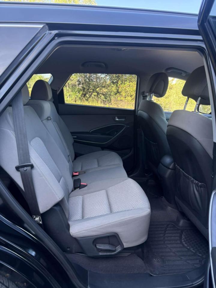 2016 Hyundai Santa Fe  Photo28