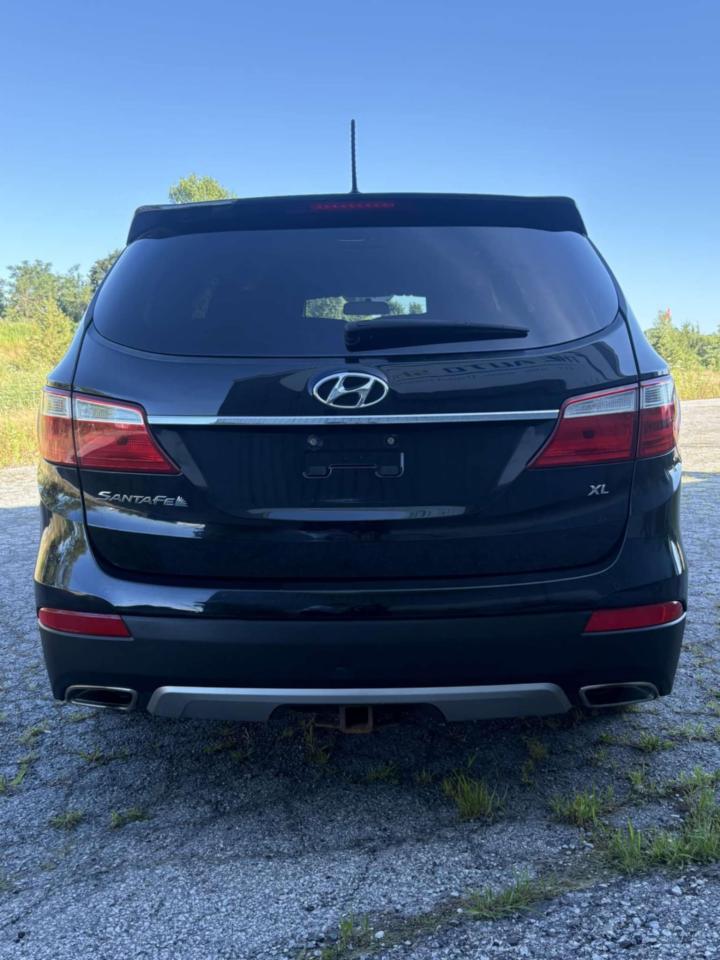 2016 Hyundai Santa Fe  Photo3