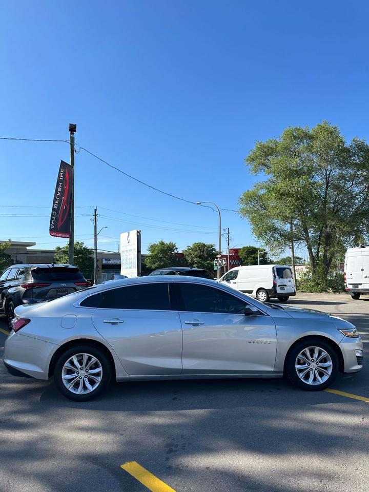 2019 Chevrolet Malibu LT Photo