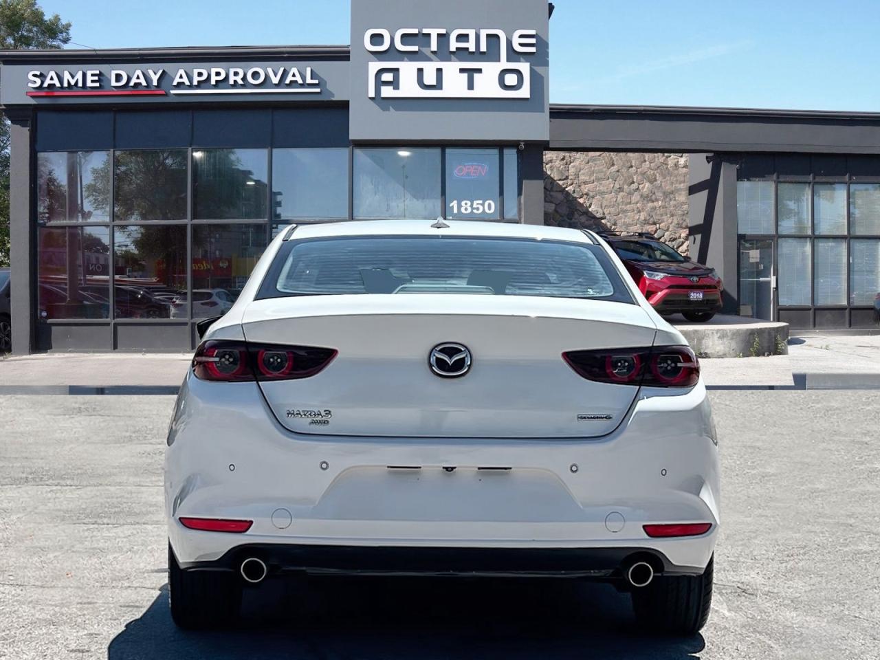 2019 Mazda MAZDA3 GT - Photo #6