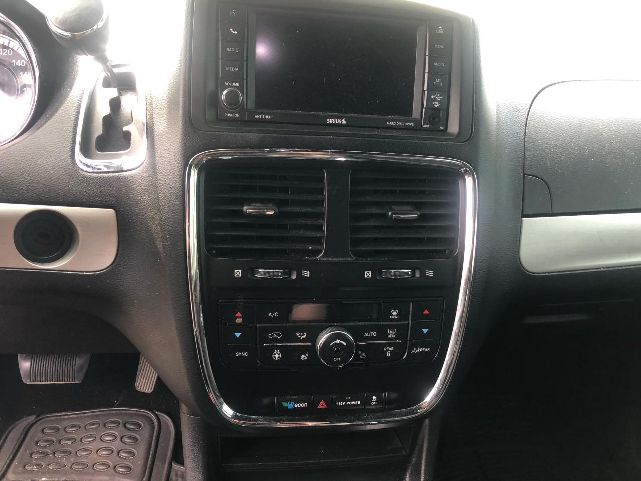 2017 Dodge Grand Caravan GT - Photo #11