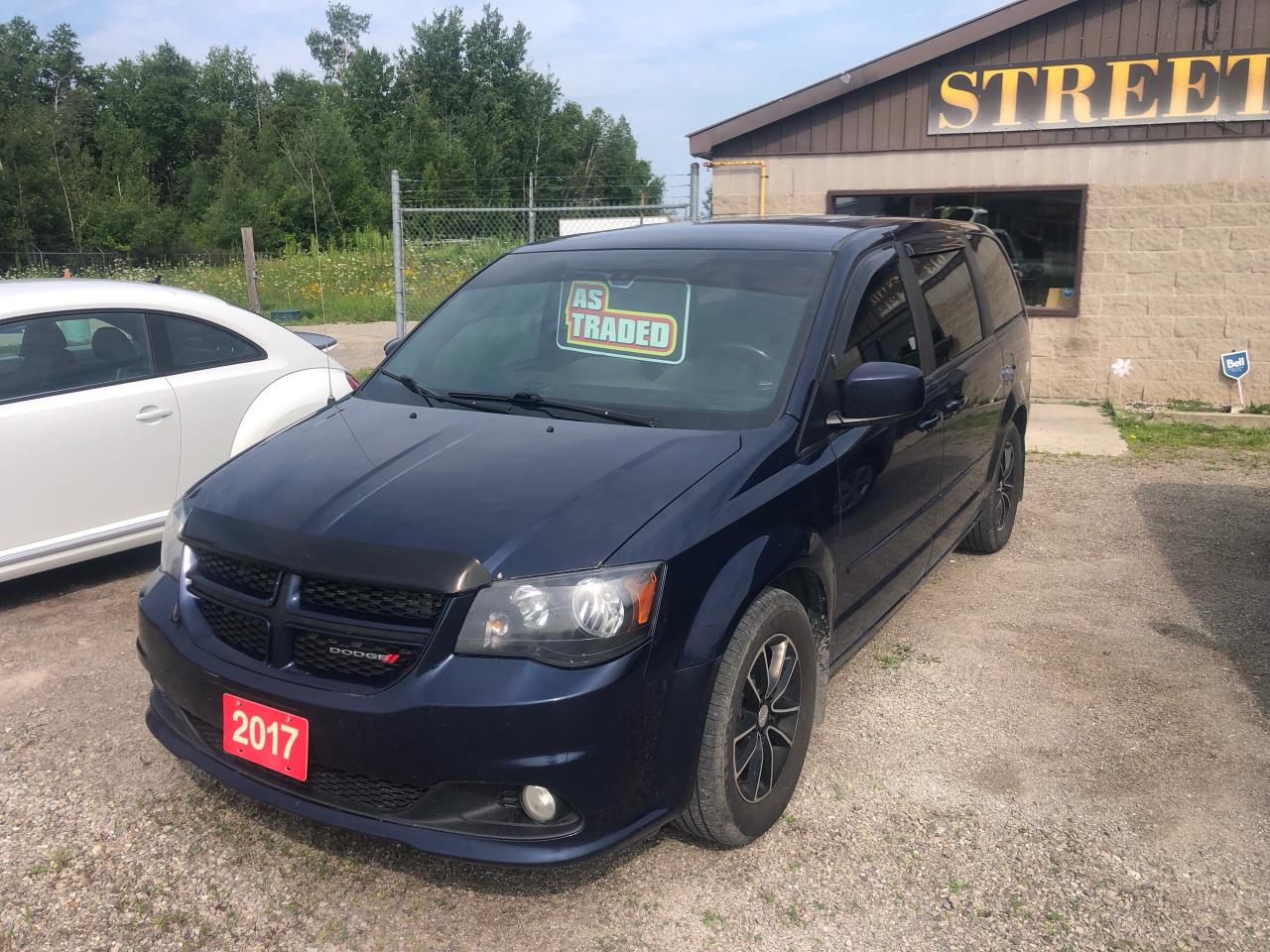 2017 Dodge Grand Caravan GT - Photo #3