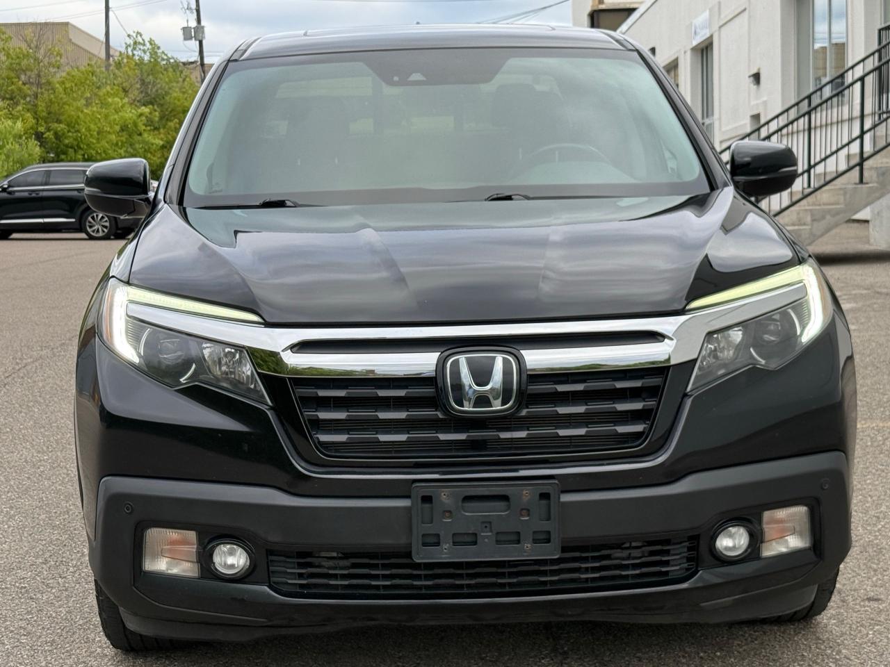 2020 Honda Ridgeline TOURING - Photo #2