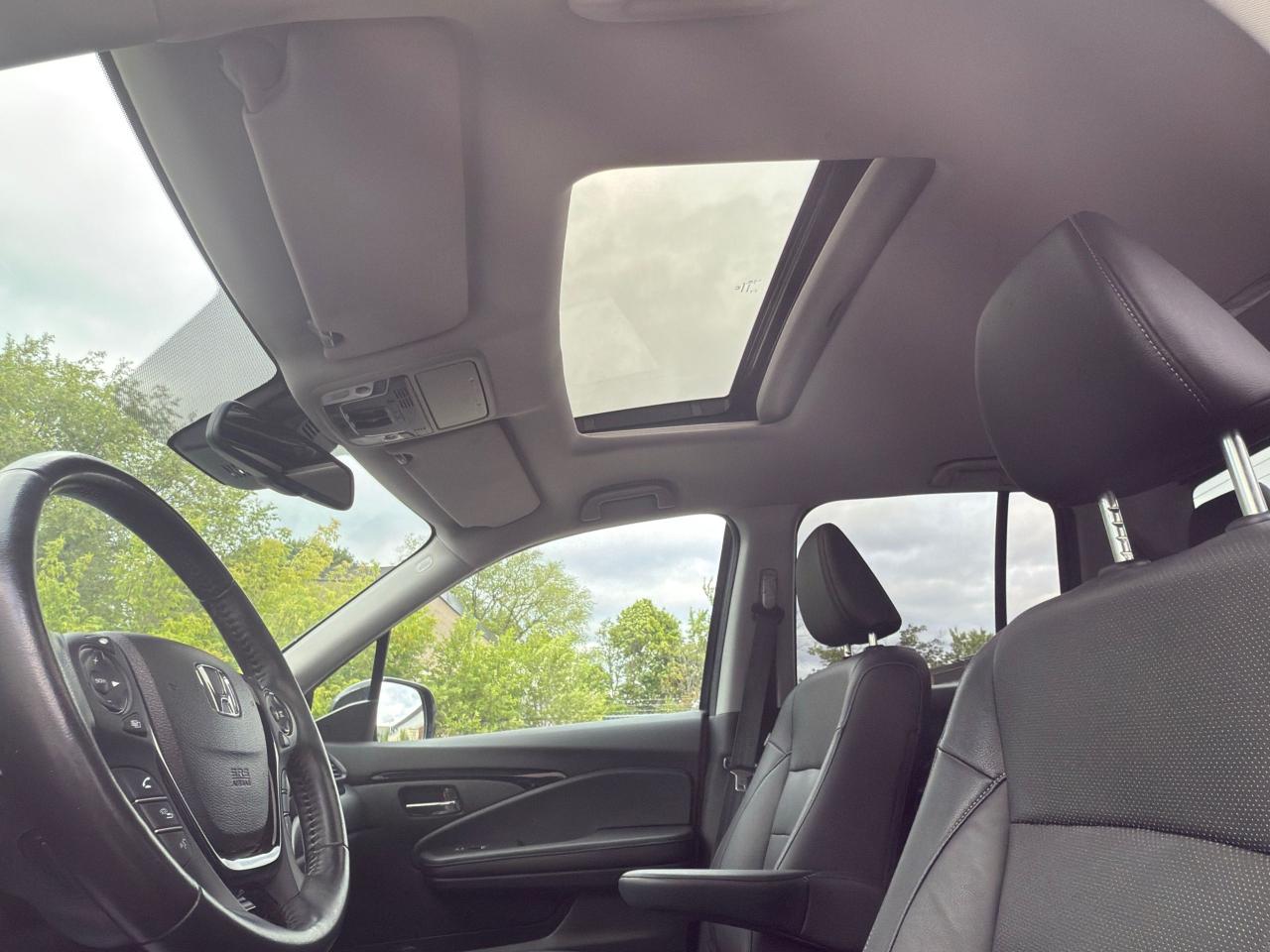 2020 Honda Ridgeline TOURING - Photo #11