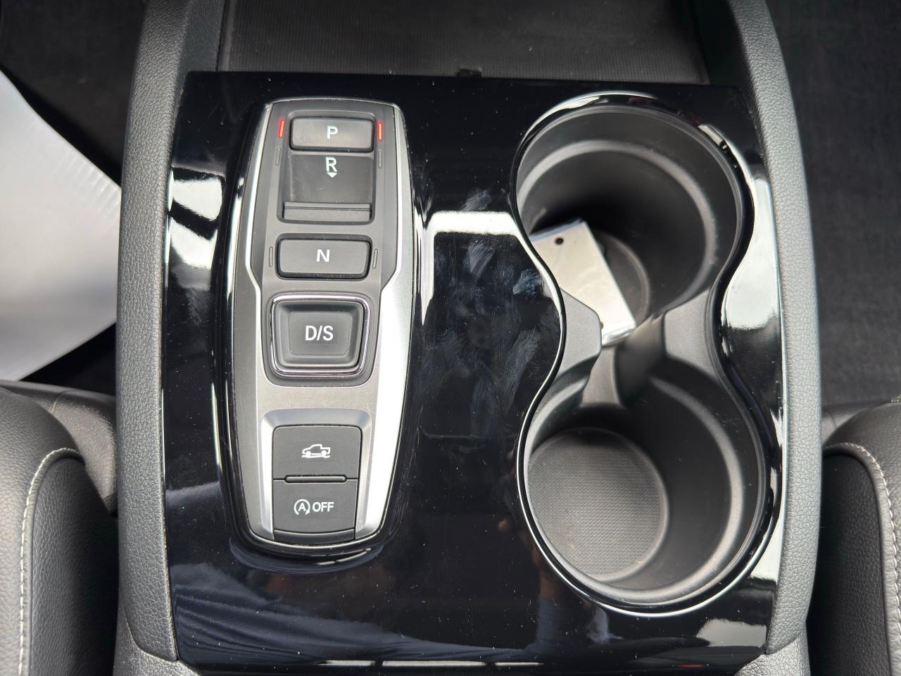 2020 Honda Ridgeline TOURING - Photo #18