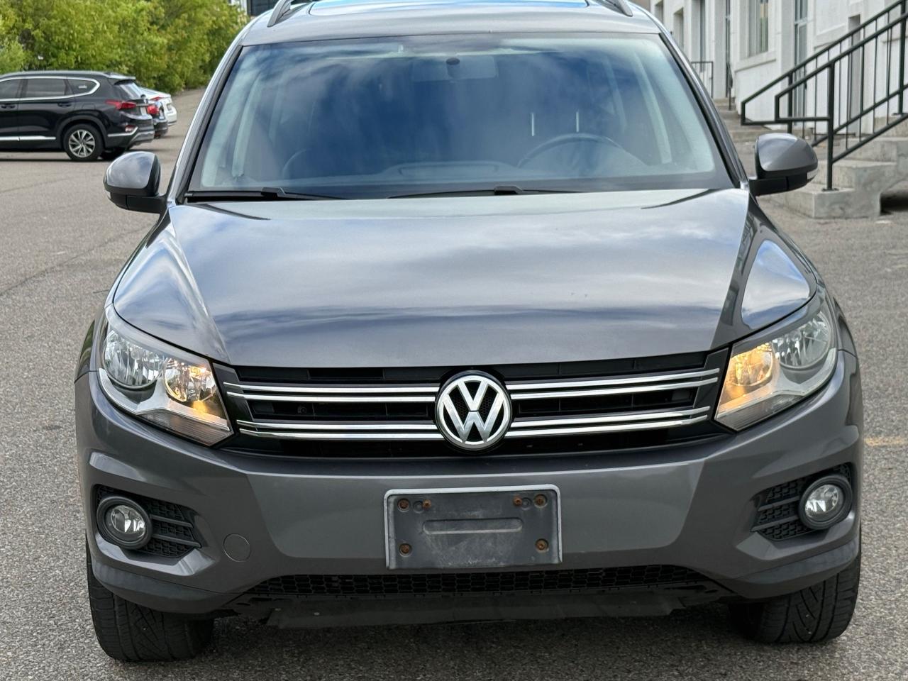 2012 Volkswagen Tiguan Trendline - Photo #2