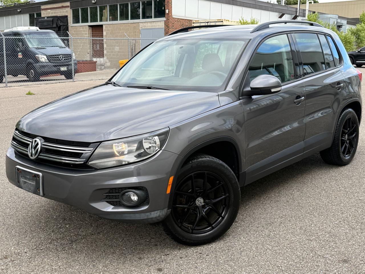 2012 Volkswagen Tiguan Trendline - Photo #1