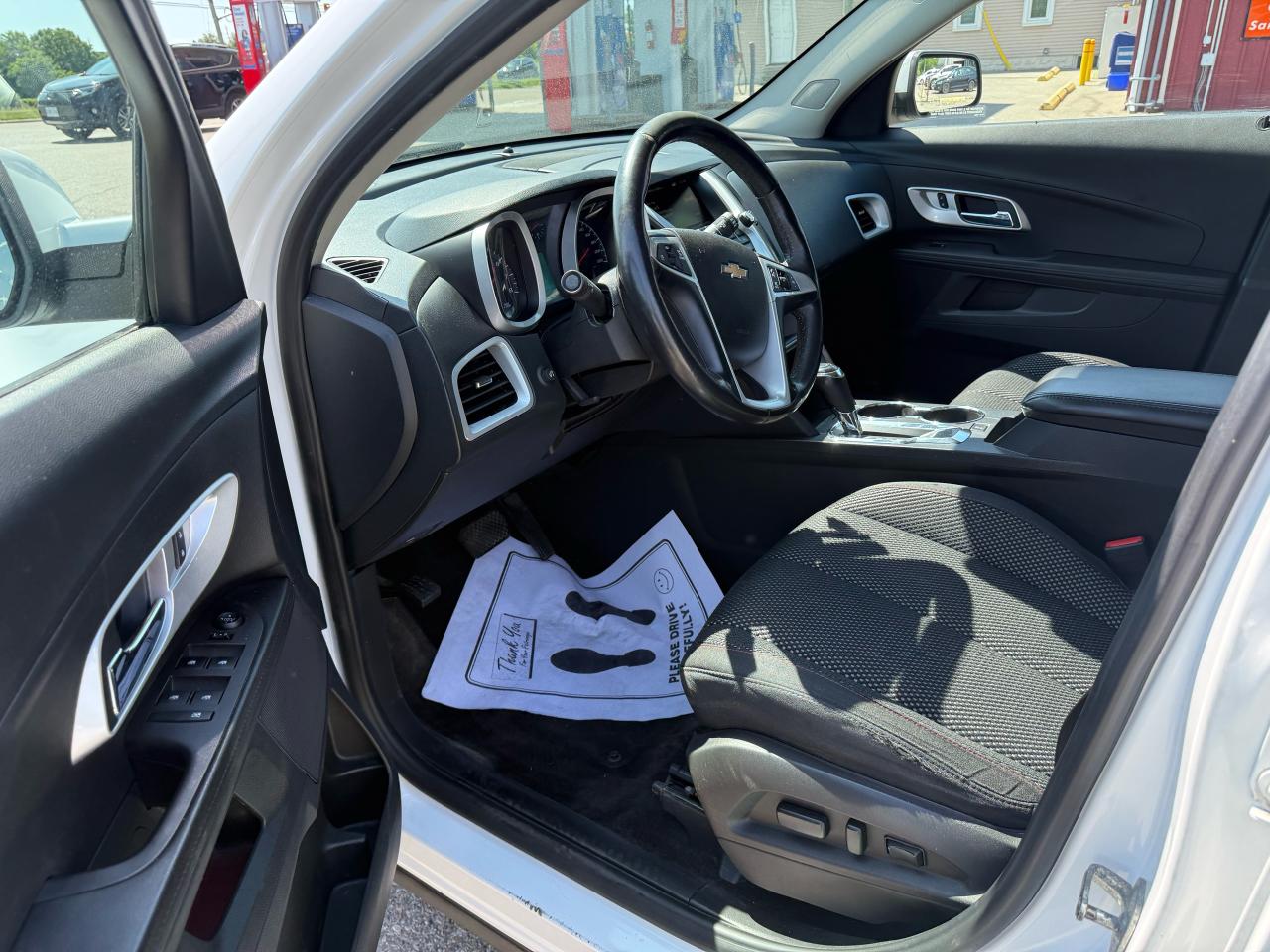 2016 Chevrolet Equinox LT - Photo #14