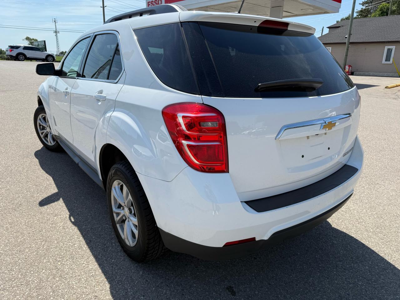 2016 Chevrolet Equinox LT - Photo #3