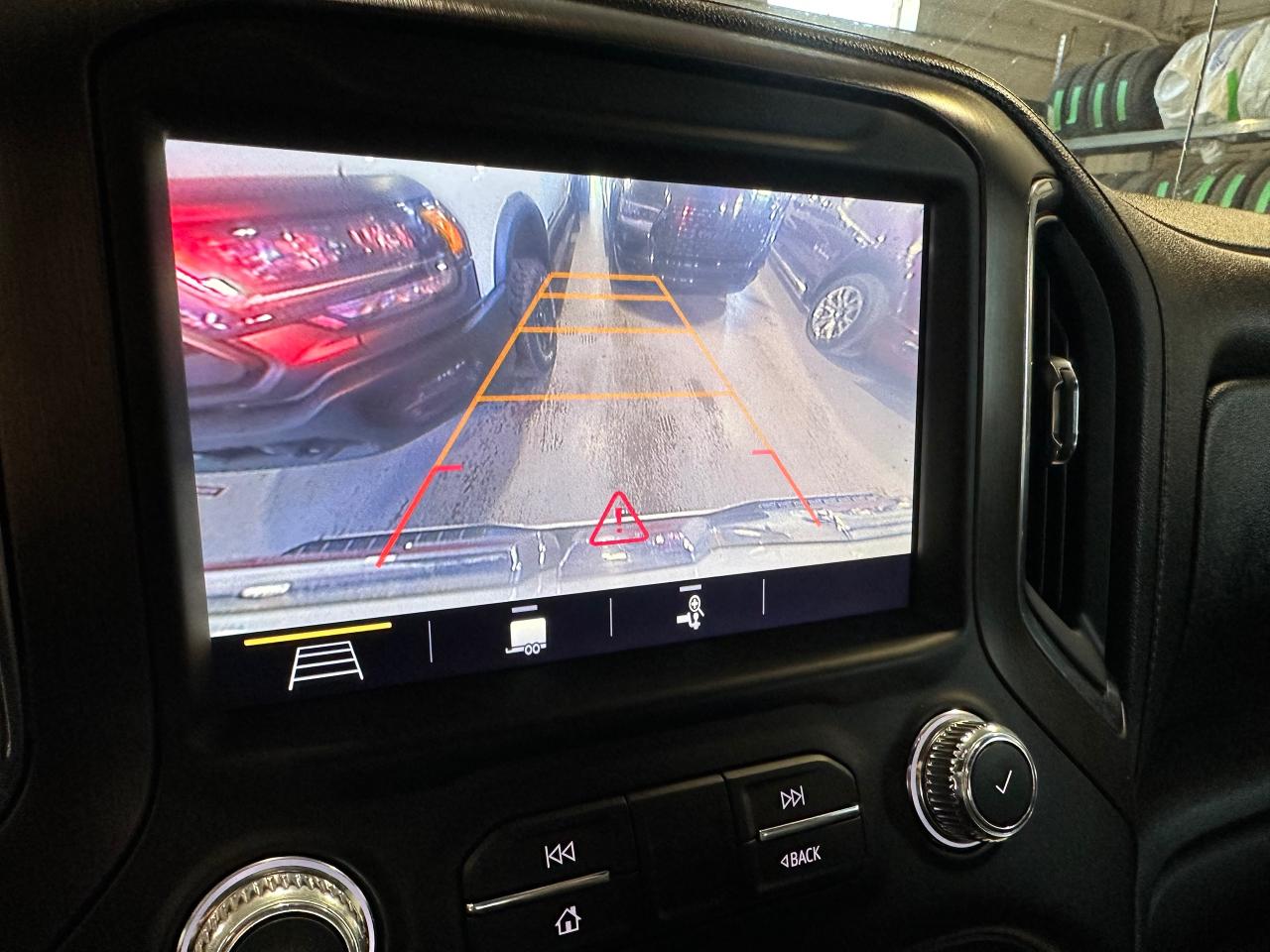 2019 GMC Sierra 1500 AT4 PKG  5.3lV8 LEATHER | HEATED SEATS | 6.5FT BED - Photo #36