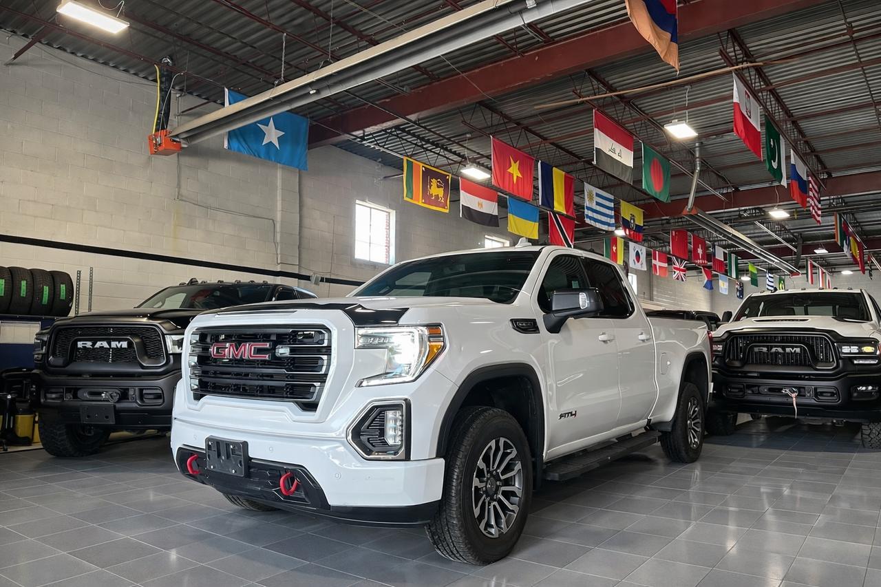 2019 GMC Sierra 1500 AT4 PKG  5.3lV8 LEATHER | HEATED SEATS | 6.5FT BED Photo0