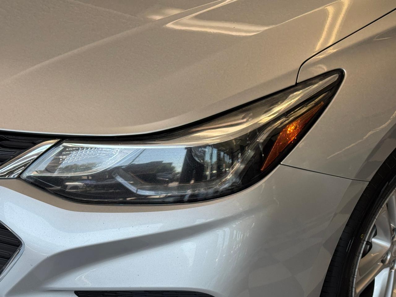 2018 Chevrolet Cruze LT+New Tires+Brake+Appleplay+Camera+Heated Seats - Photo #34