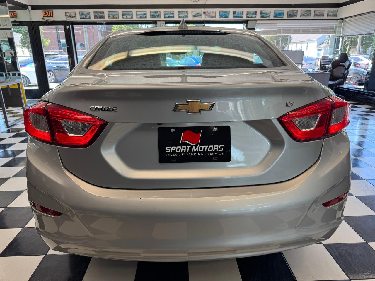 2018 Chevrolet Cruze LT+New Tires+Brake+Appleplay+Camera+Heated Seats Photo7