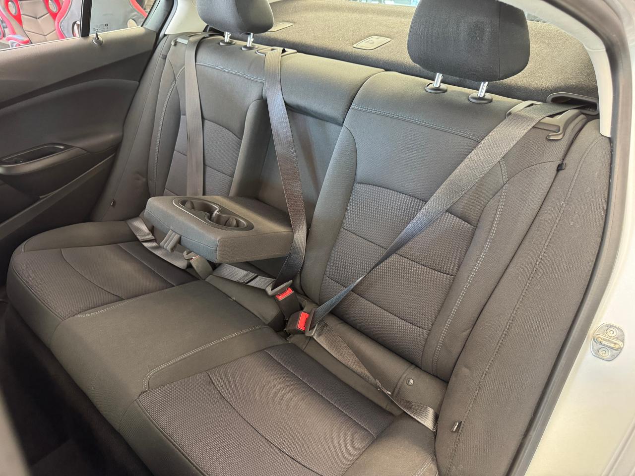 2018 Chevrolet Cruze LT+New Tires+Brake+Appleplay+Camera+Heated Seats Photo24