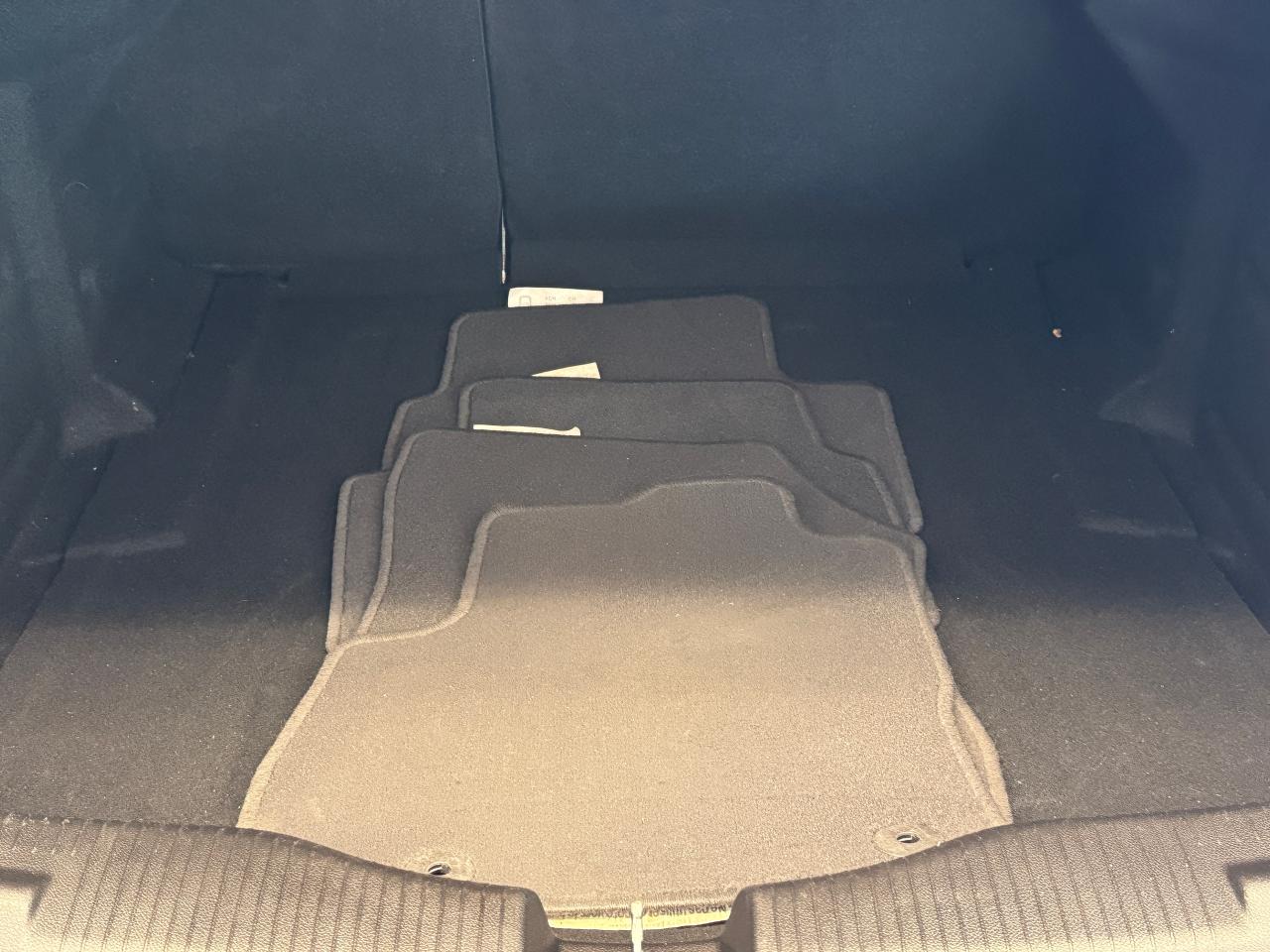 2018 Chevrolet Cruze LT+New Tires+Brake+Appleplay+Camera+Heated Seats Photo25