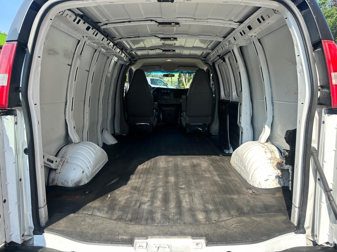 2016 GMC Savana Cargo Van  - Photo #15