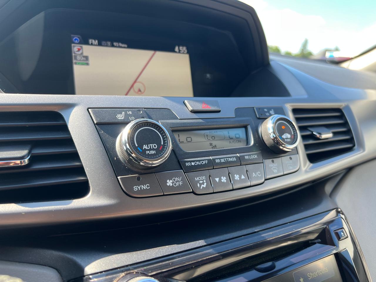 2016 Honda Odyssey 4dr Wgn Touring - Photo #16