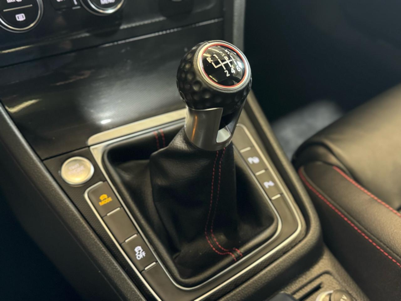 2016 Volkswagen GTI 6SPD|NAV|BACKUP|ACC|BSM|FCW|LKA|FENDER|ONE OWNER| - Photo #25