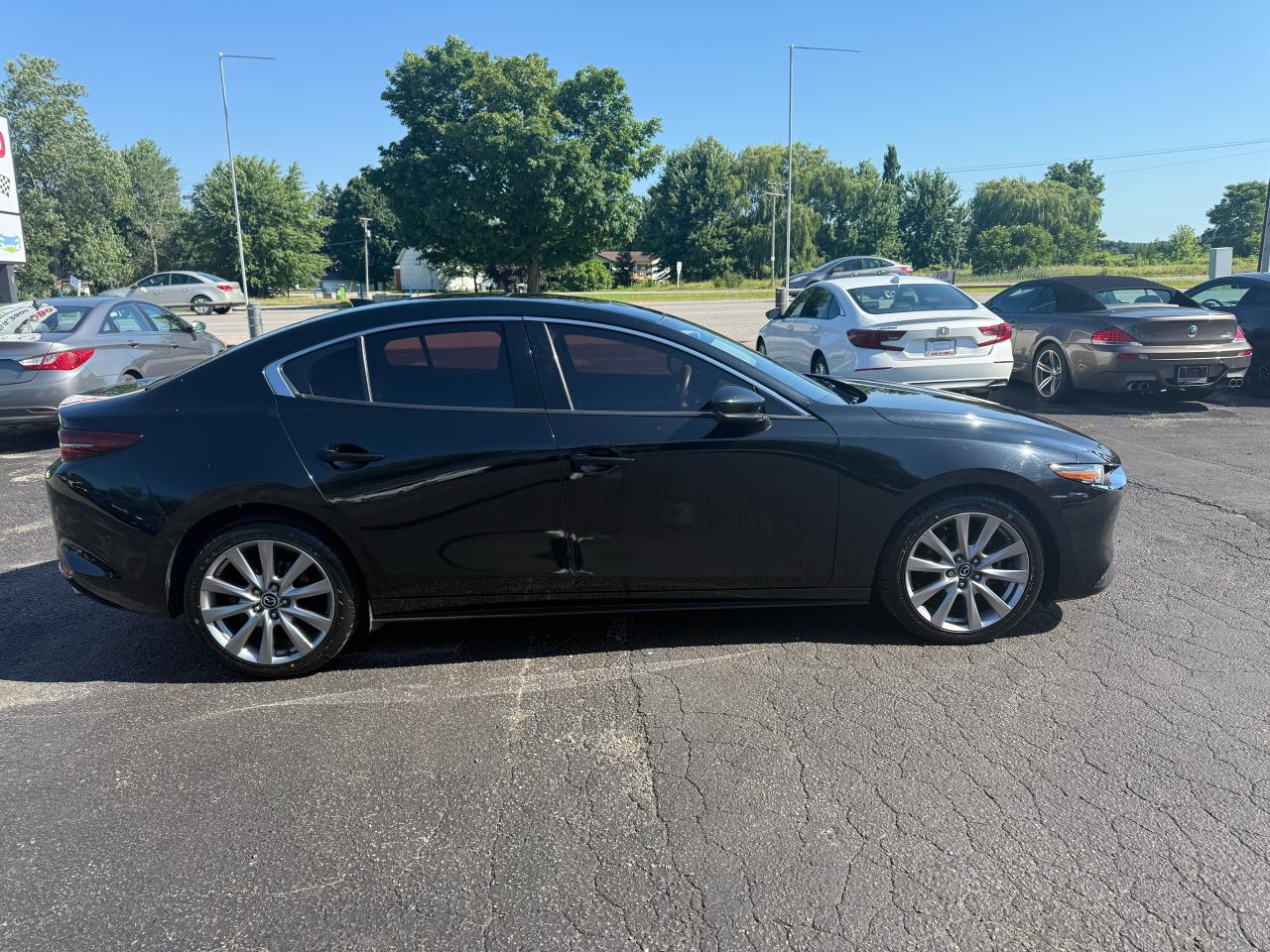 2019 Mazda MAZDA3 GT Photo2