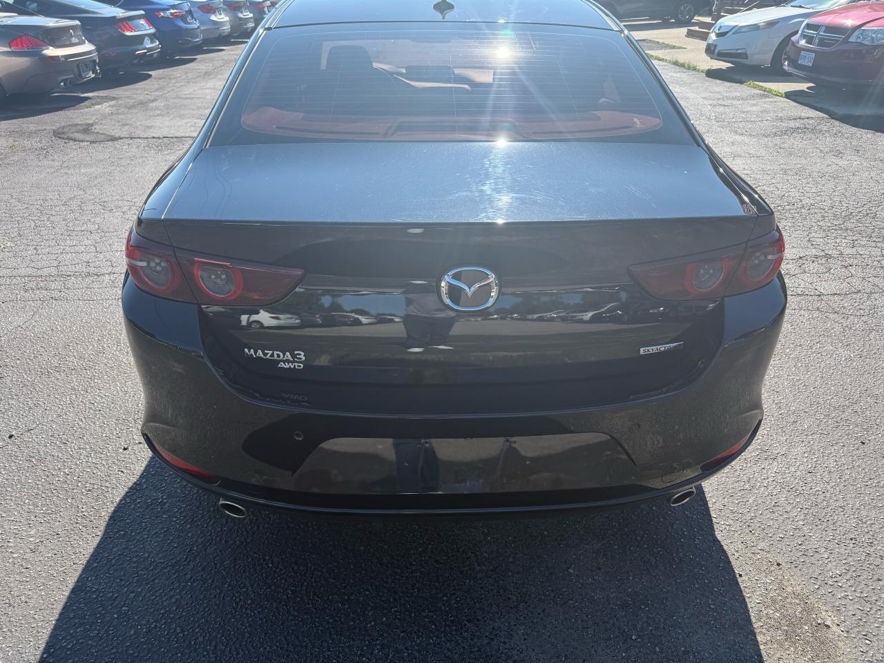 2019 Mazda MAZDA3 GT Photo4