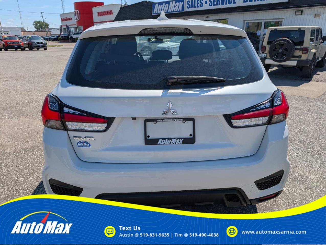 2020 Mitsubishi RVR ES Photo