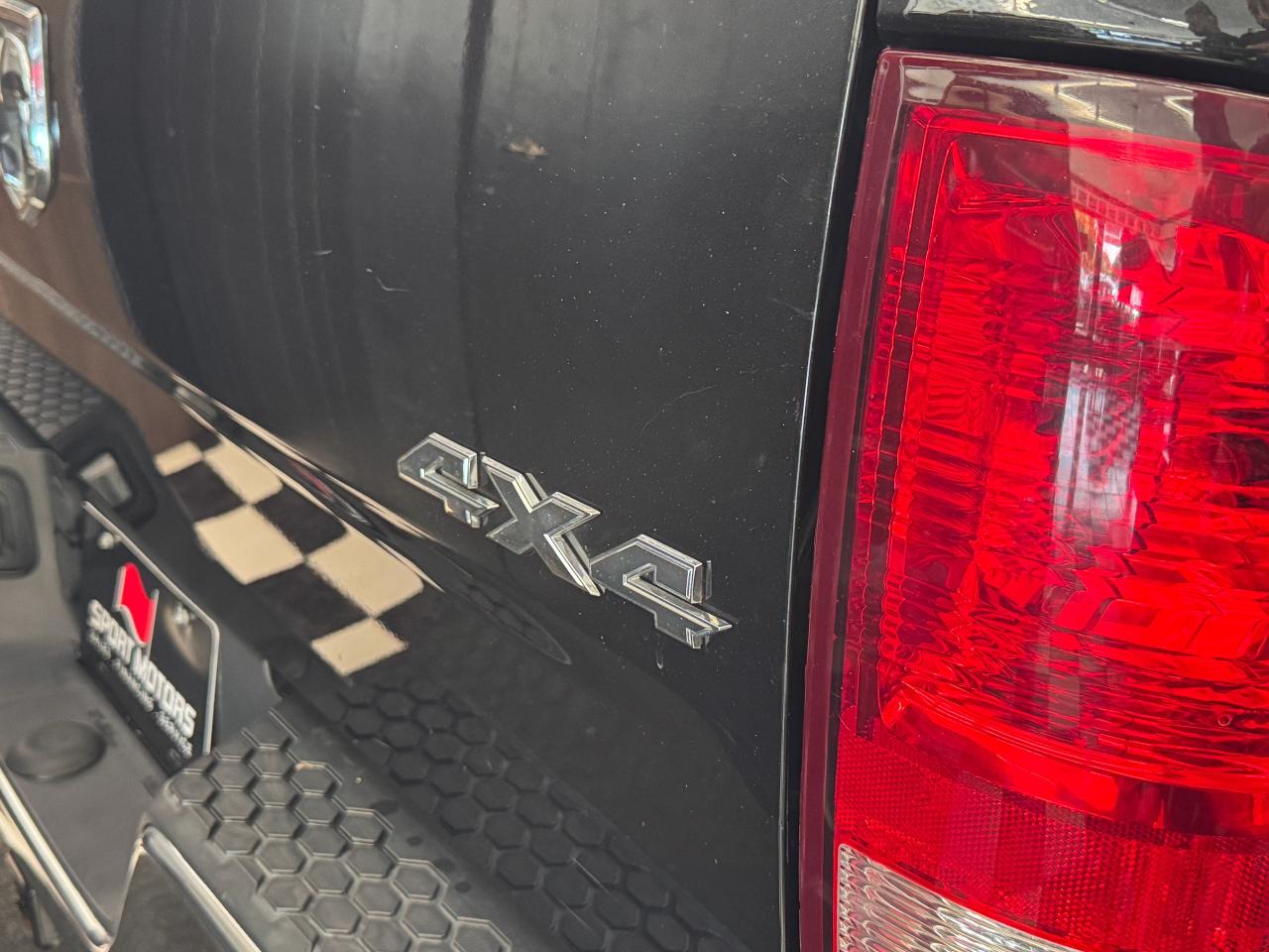 2017 RAM 1500 ST 4x4 CREW 5.7L V8 HEMI+New Tires+CLEAN CARFAX - Photo #48