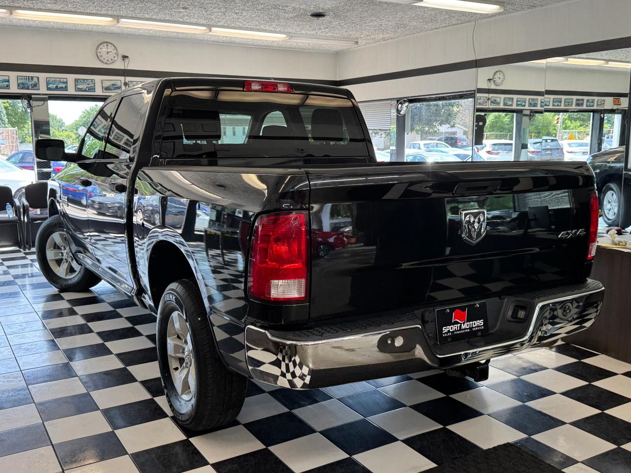 2017 RAM 1500 ST 4x4 CREW 5.7L V8 HEMI+New Tires+CLEAN CARFAX - Photo #17