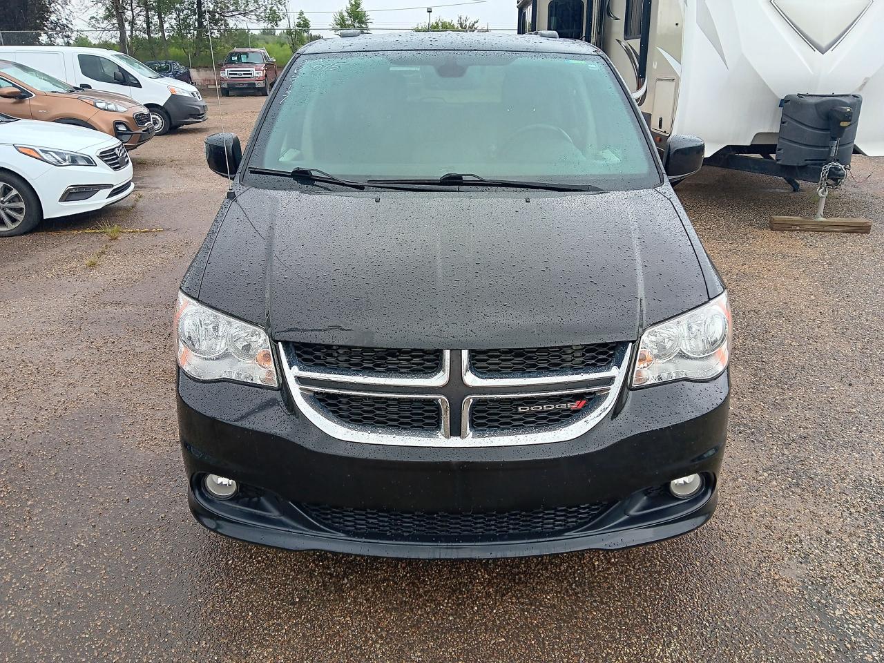 2019 Dodge Grand Caravan SXT Premium Plus DVD Remote Start, Bu Cam 7 Pass - Photo #2