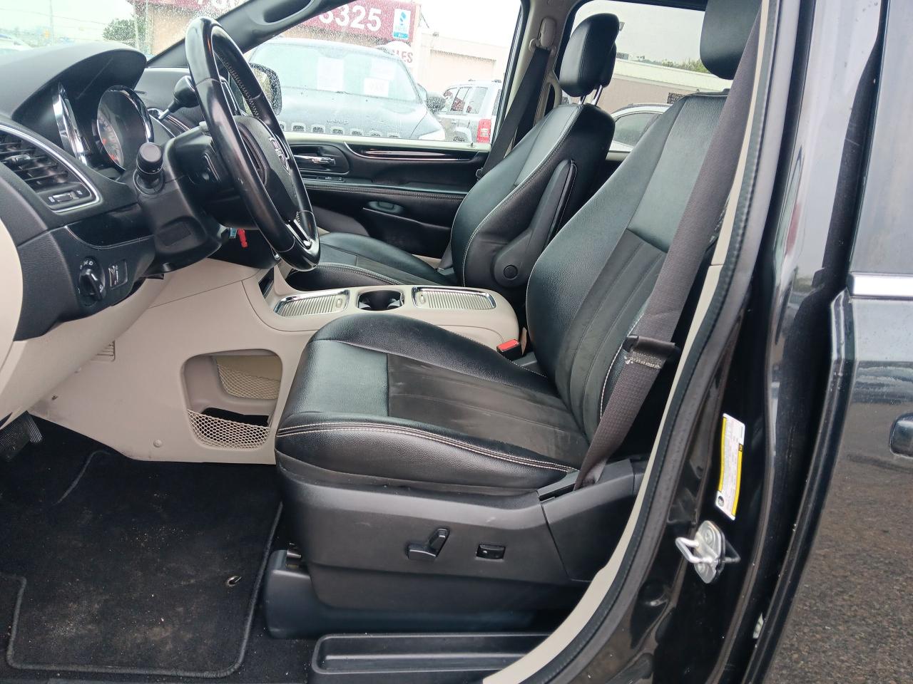 2019 Dodge Grand Caravan SXT Premium Plus DVD Remote Start, Bu Cam 7 Pass - Photo #12