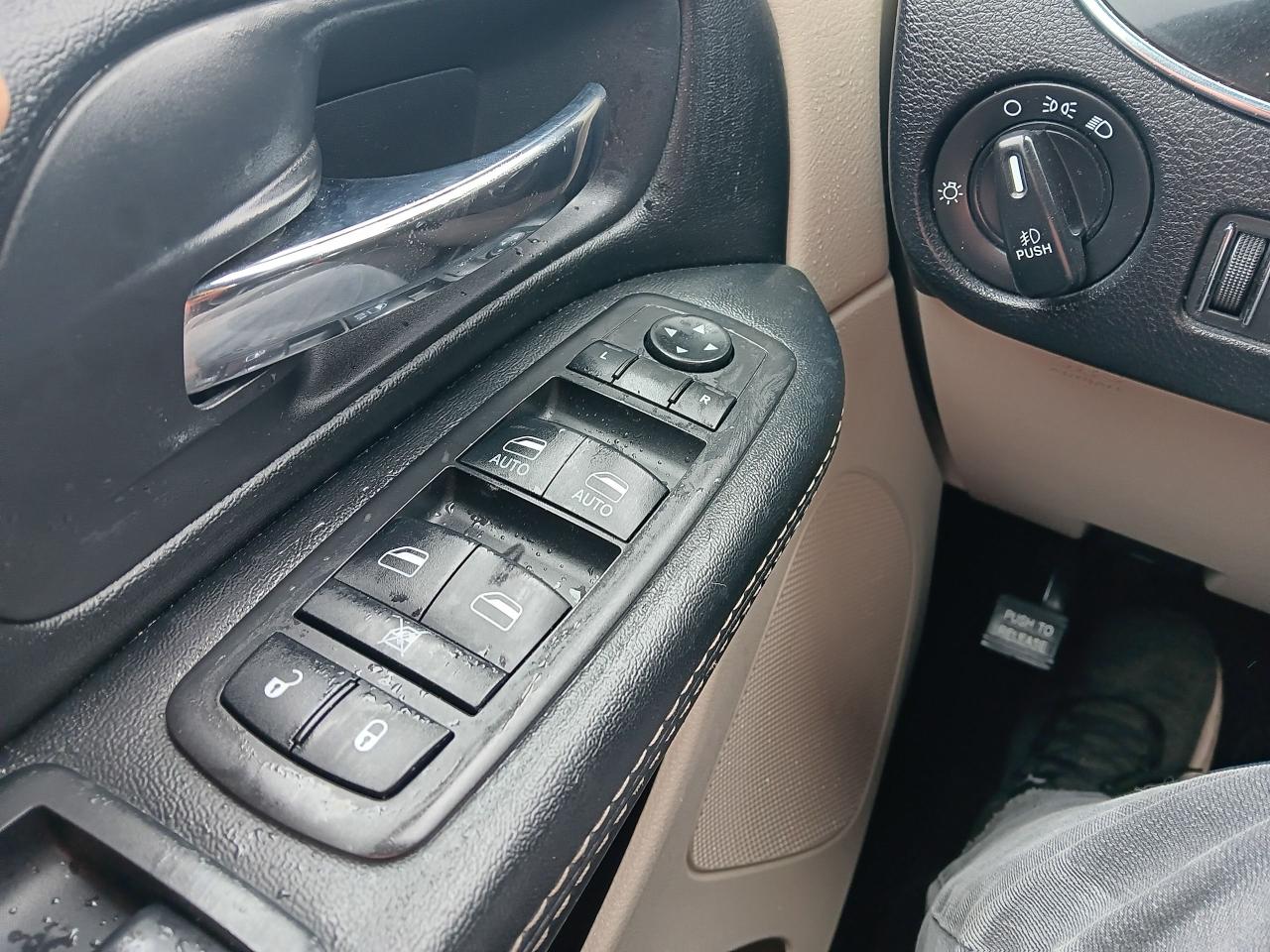 2019 Dodge Grand Caravan SXT Premium Plus DVD Remote Start, Bu Cam 7 Pass - Photo #19