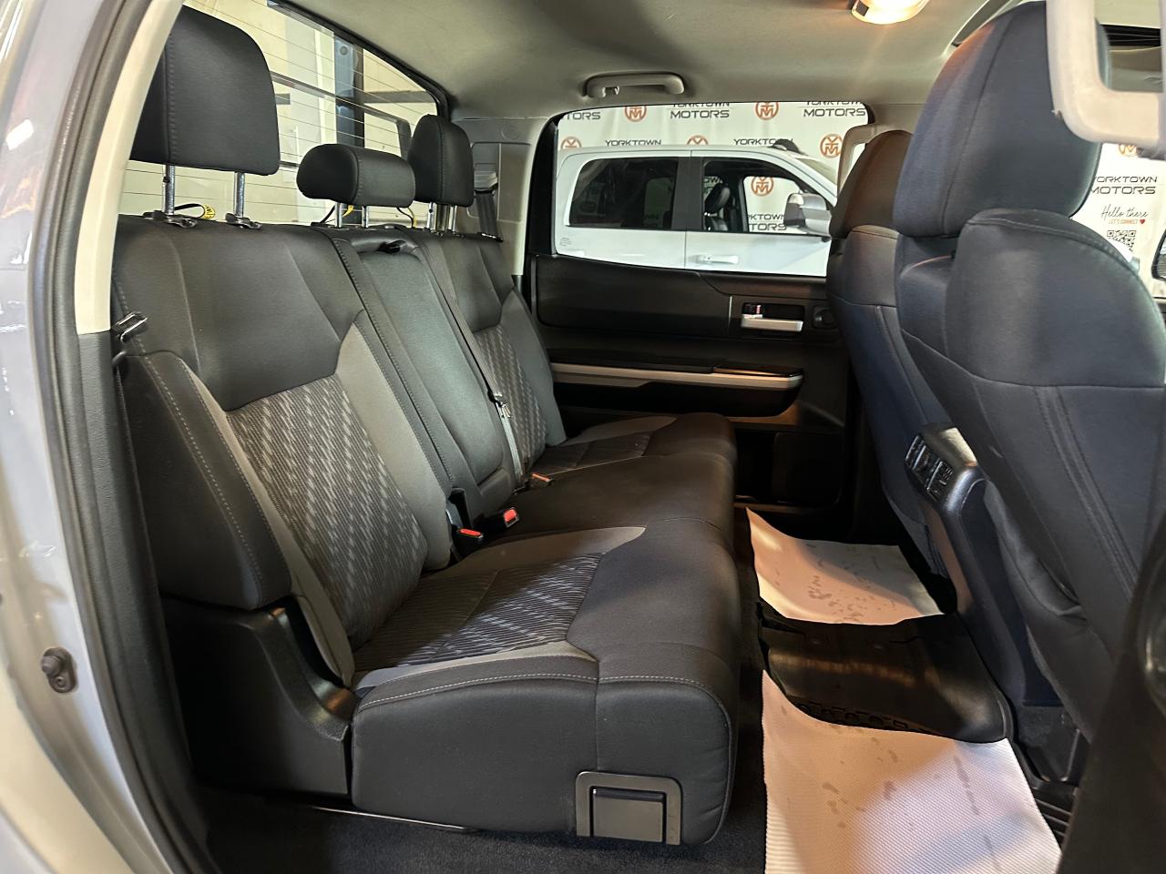2021 Toyota Tundra 4X4 CREWMAX SR5 | NO ACCIDENTS - Photo #13
