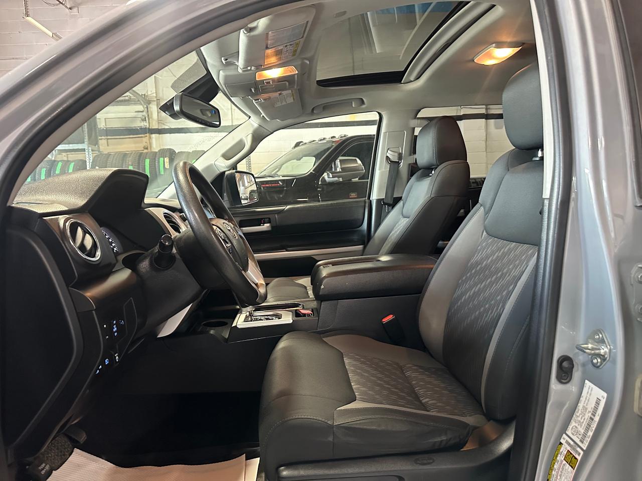 2021 Toyota Tundra 4X4 CREWMAX SR5 | NO ACCIDENTS - Photo #24