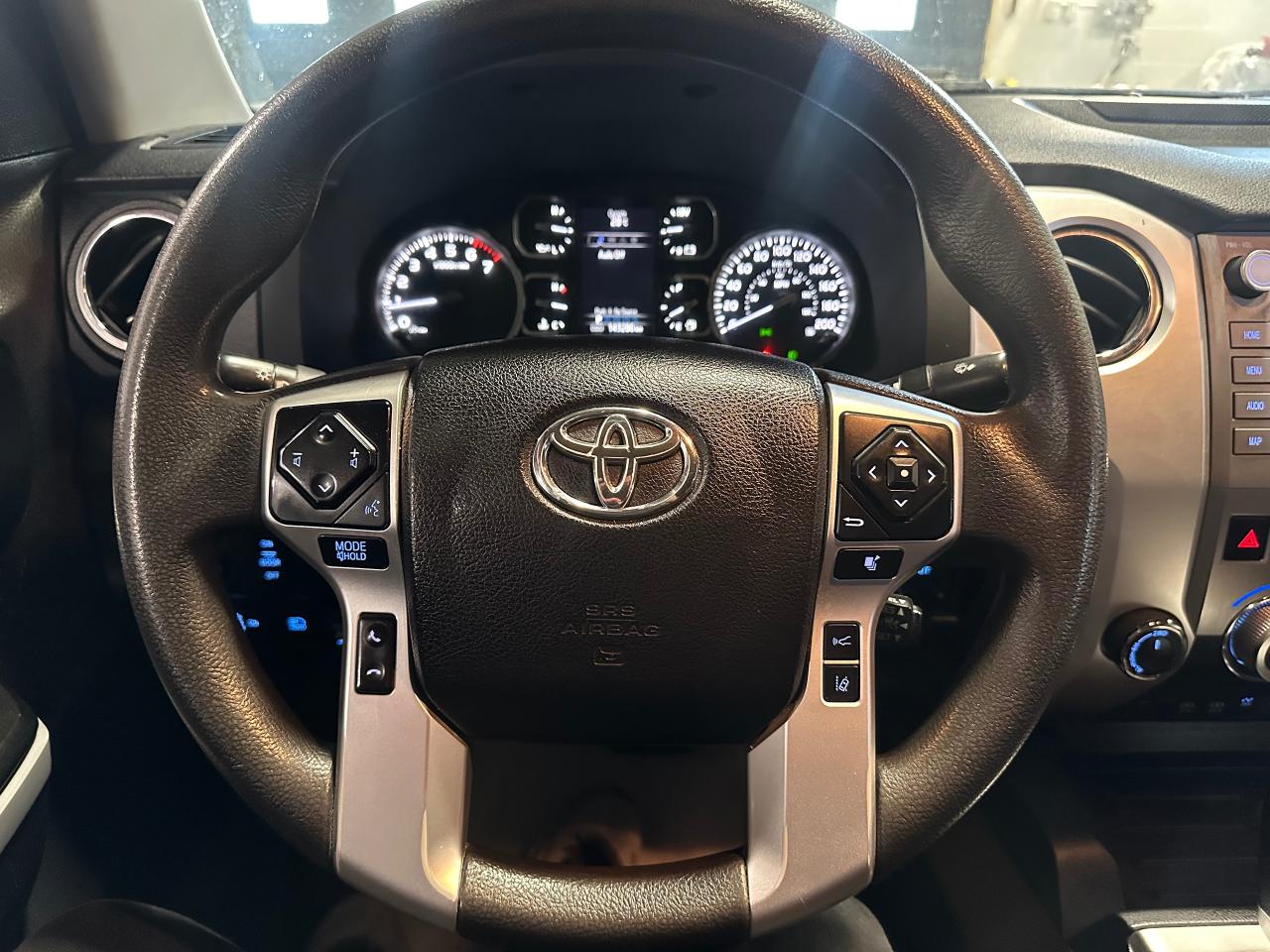 2021 Toyota Tundra 4X4 CREWMAX SR5 | NO ACCIDENTS - Photo #28