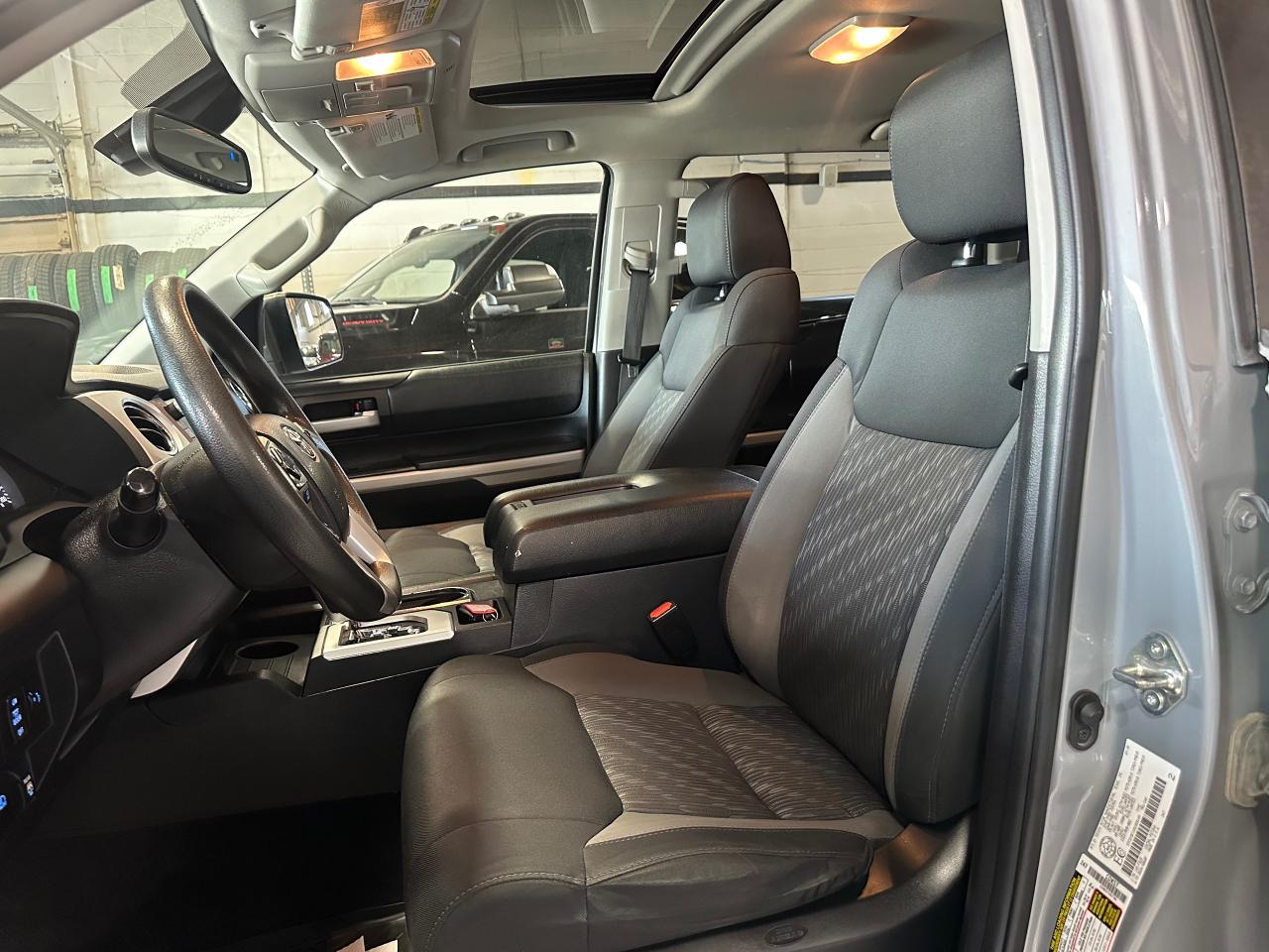 2021 Toyota Tundra 4X4 CREWMAX SR5 | NO ACCIDENTS - Photo #25