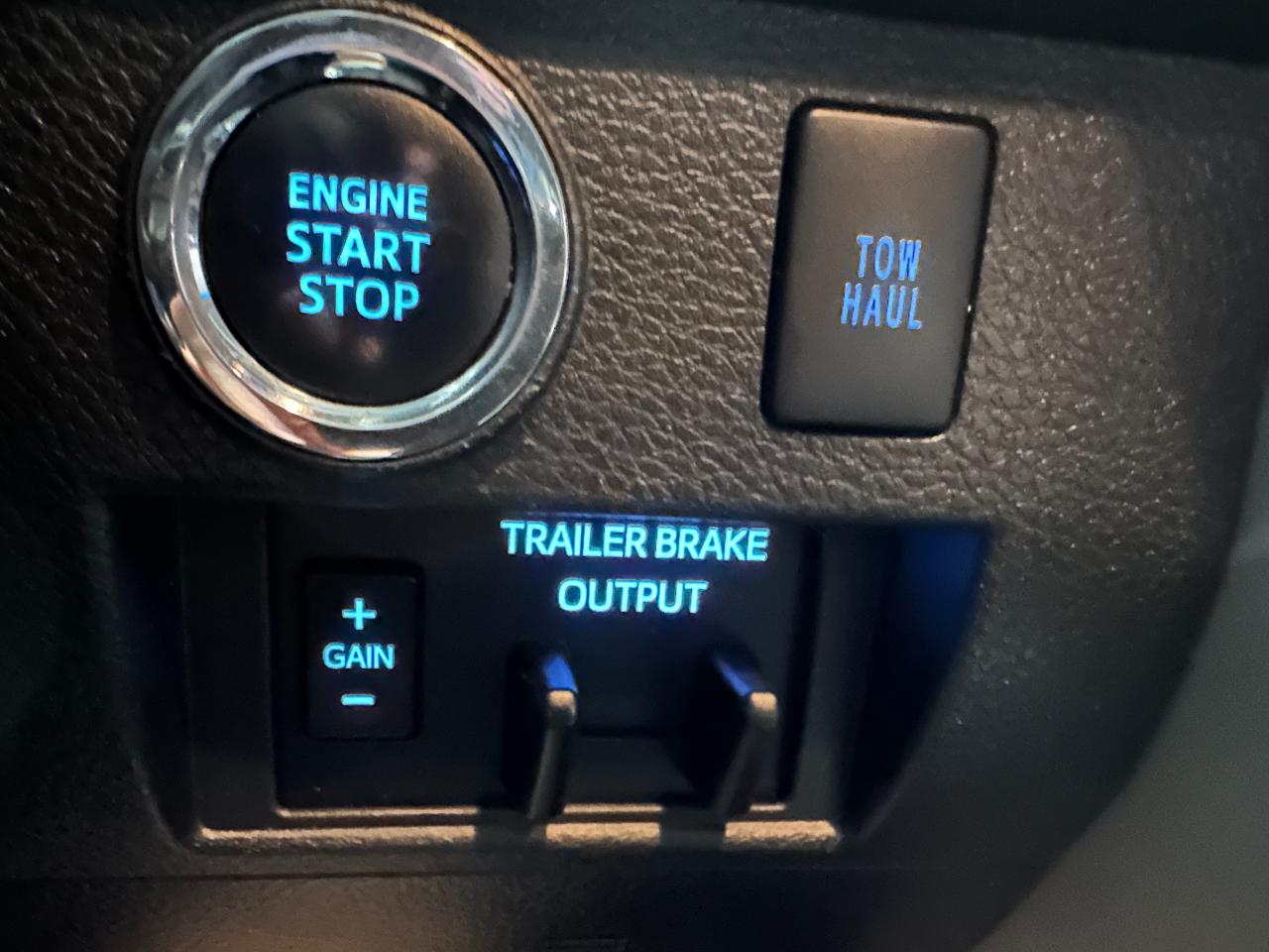 2021 Toyota Tundra 4X4 CREWMAX SR5 | NO ACCIDENTS - Photo #37
