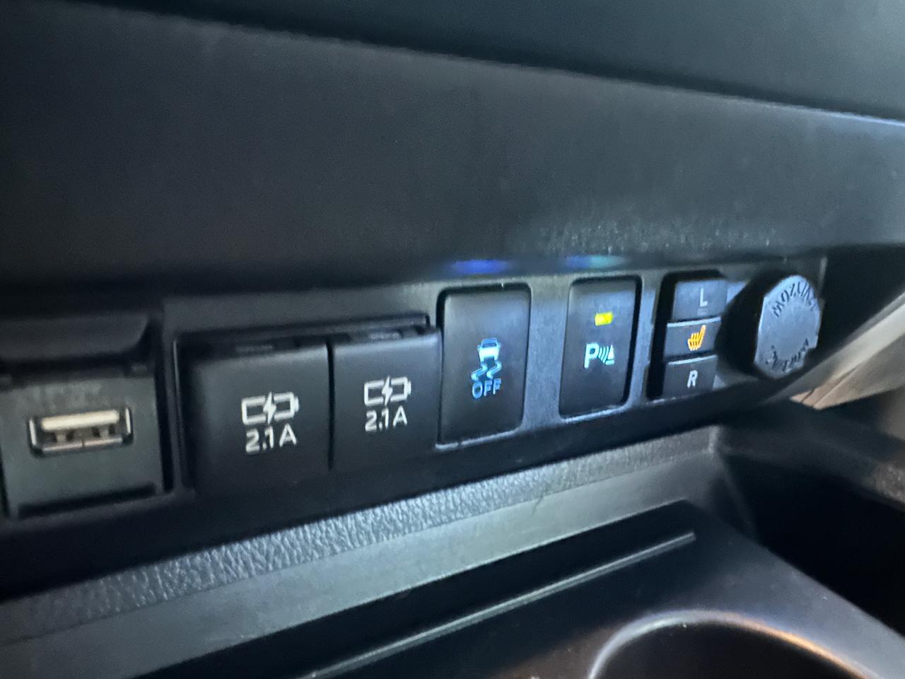 2021 Toyota Tundra 4X4 CREWMAX SR5 | NO ACCIDENTS - Photo #38