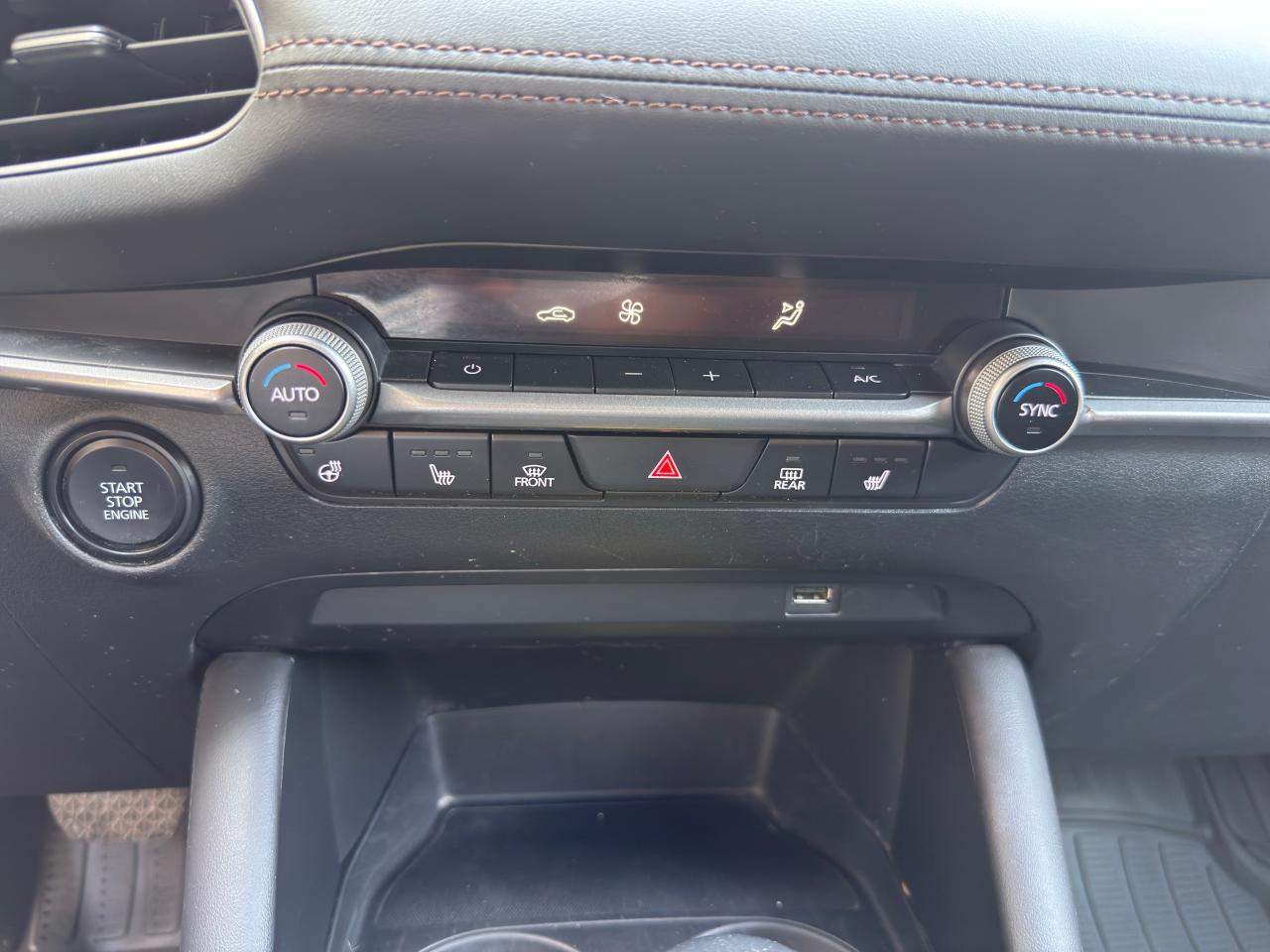 2021 Mazda MAZDA3 GS - Photo #16