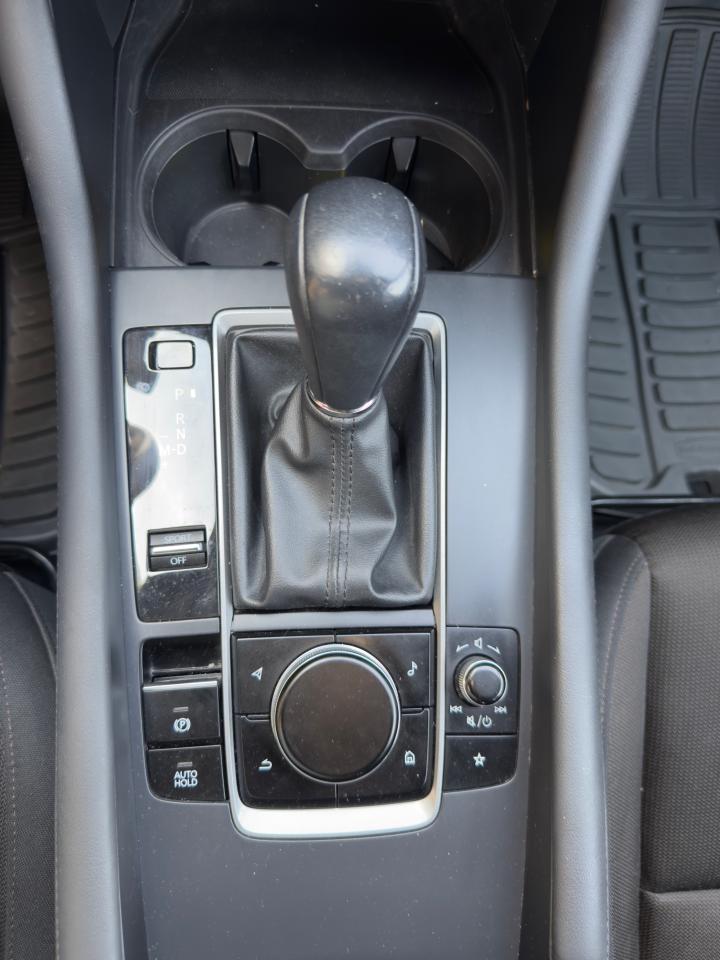 2021 Mazda MAZDA3 GS - Photo #17
