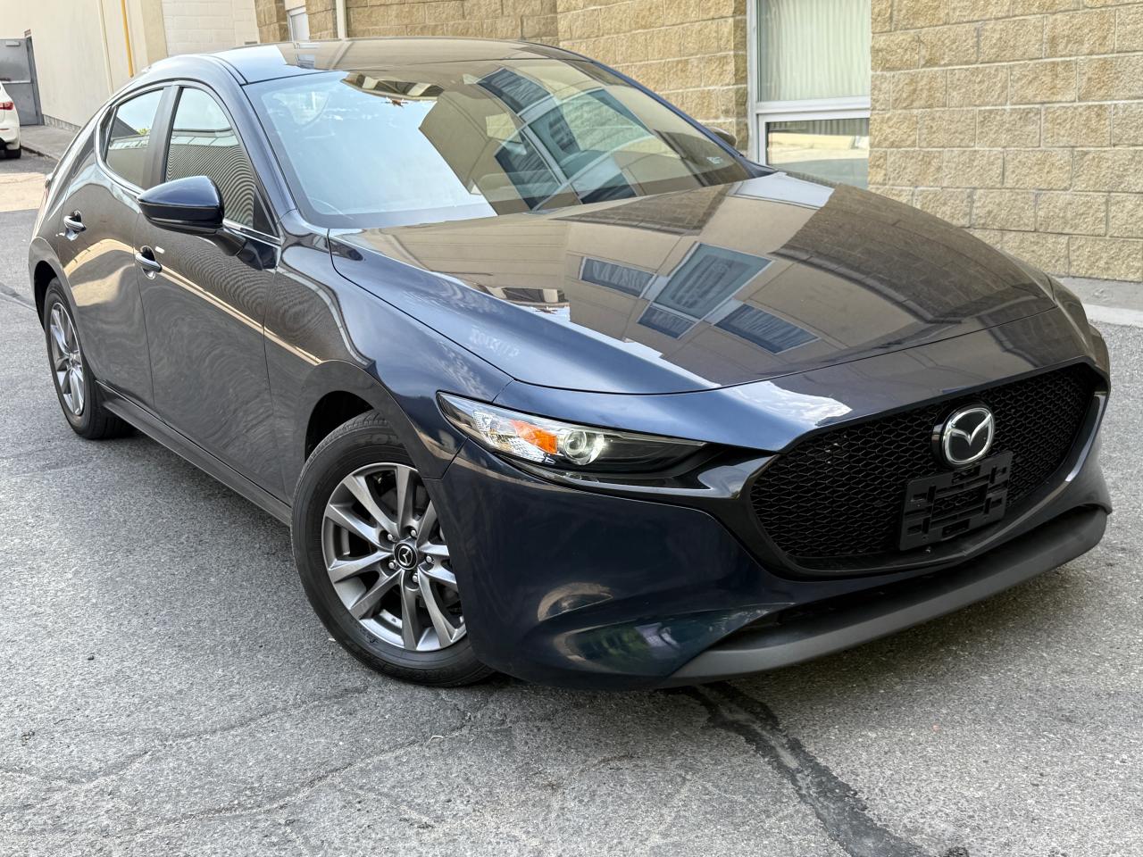 2021 Mazda MAZDA3 GS - Photo #3