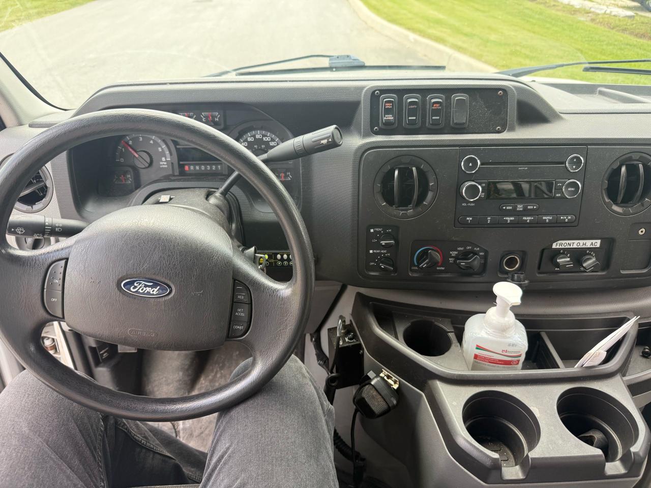 2014 Ford Econoline 19 PASSENGER VAN WITH WHEEL CHAIR - Photo #16