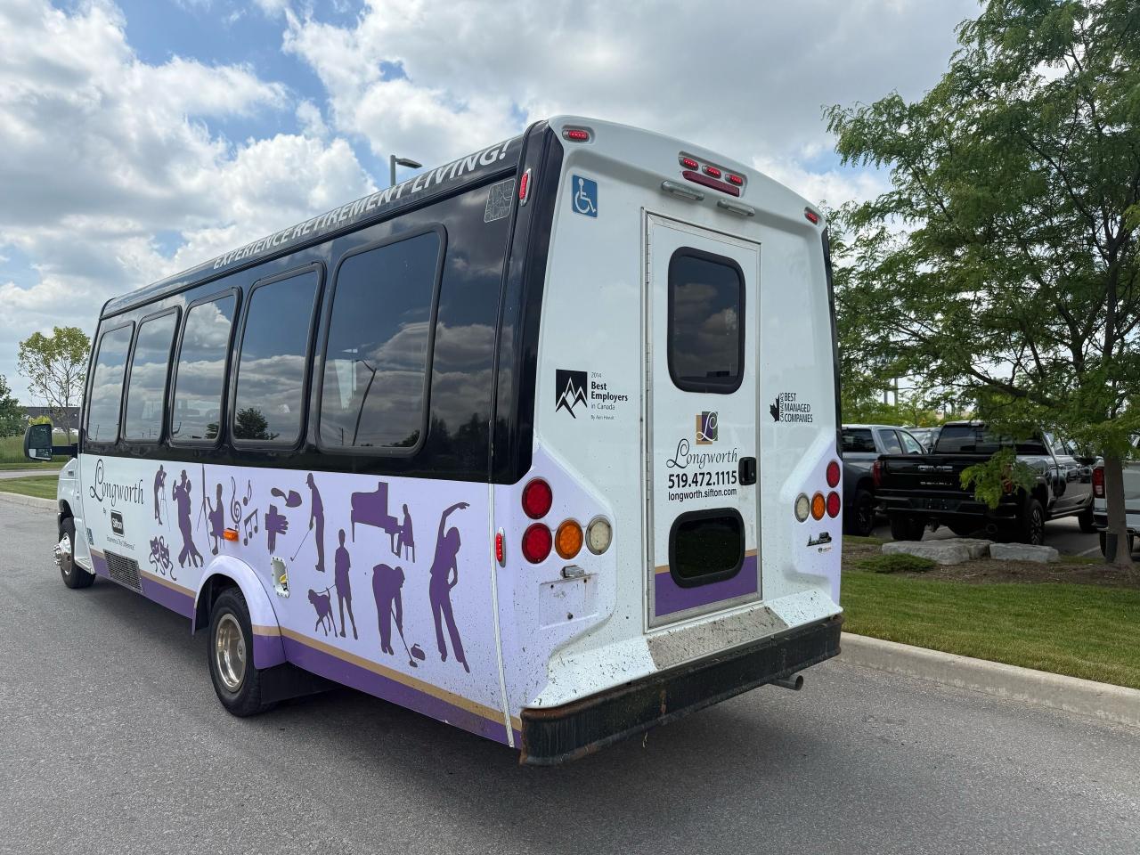 2014 Ford Econoline 19 PASSENGER VAN WITH WHEEL CHAIR Photo2