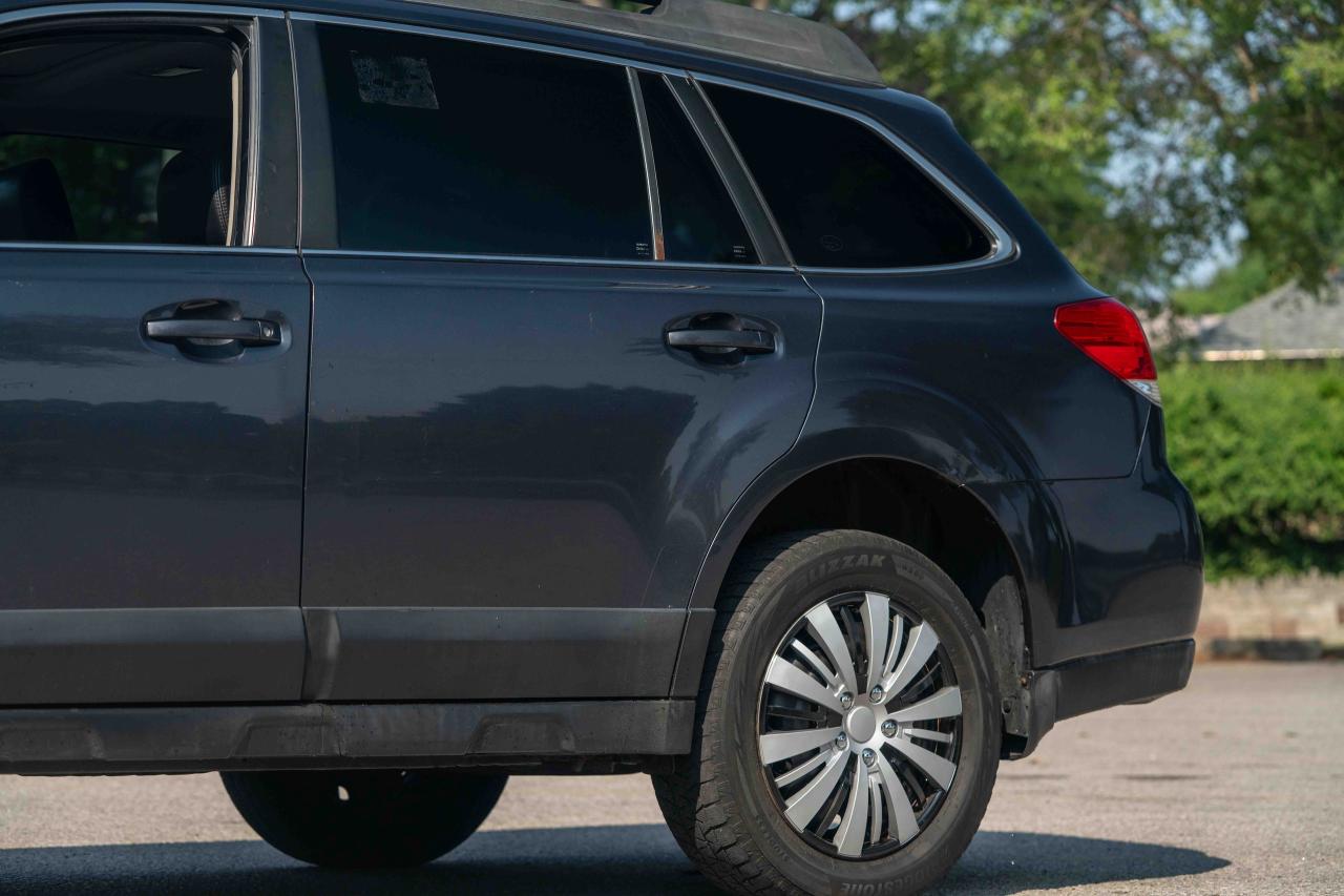 2013 Subaru Outback 3.6R Limited - Photo #16