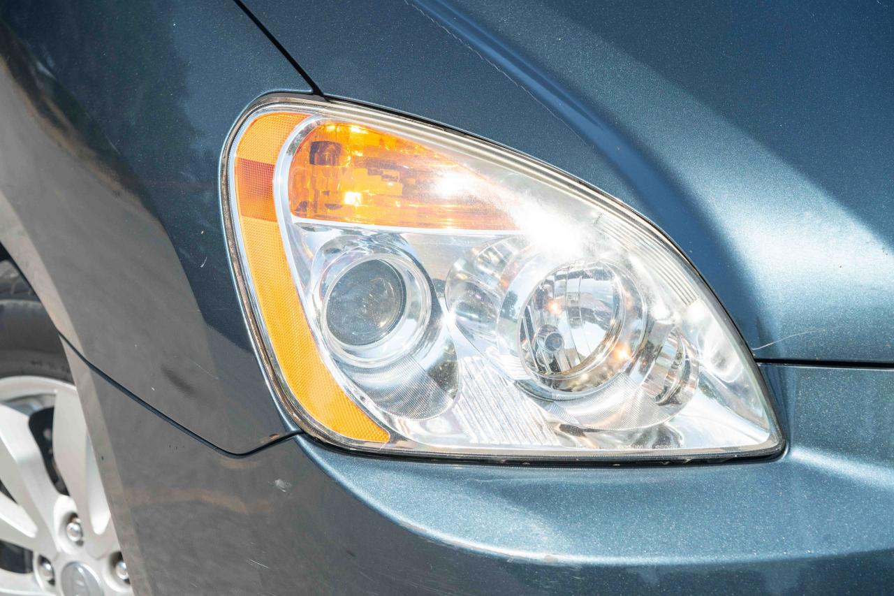 2012 Kia Rondo EX V6 - Photo #7