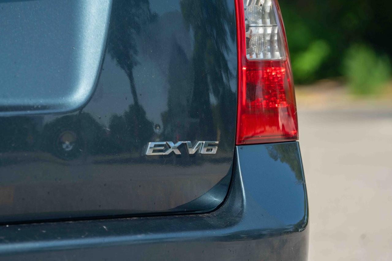 2012 Kia Rondo EX V6 - Photo #11