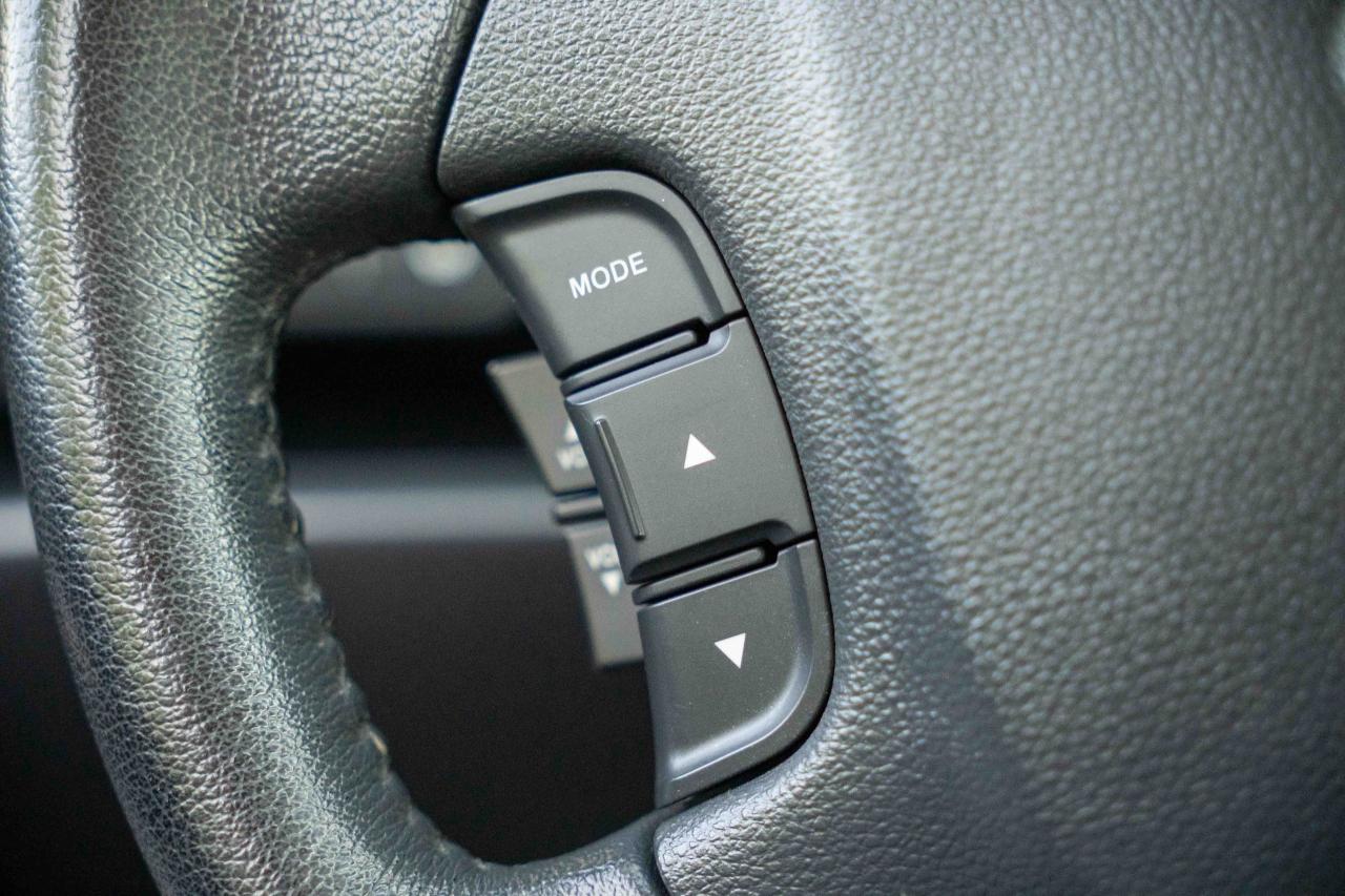 2012 Kia Rondo EX V6 - Photo #22