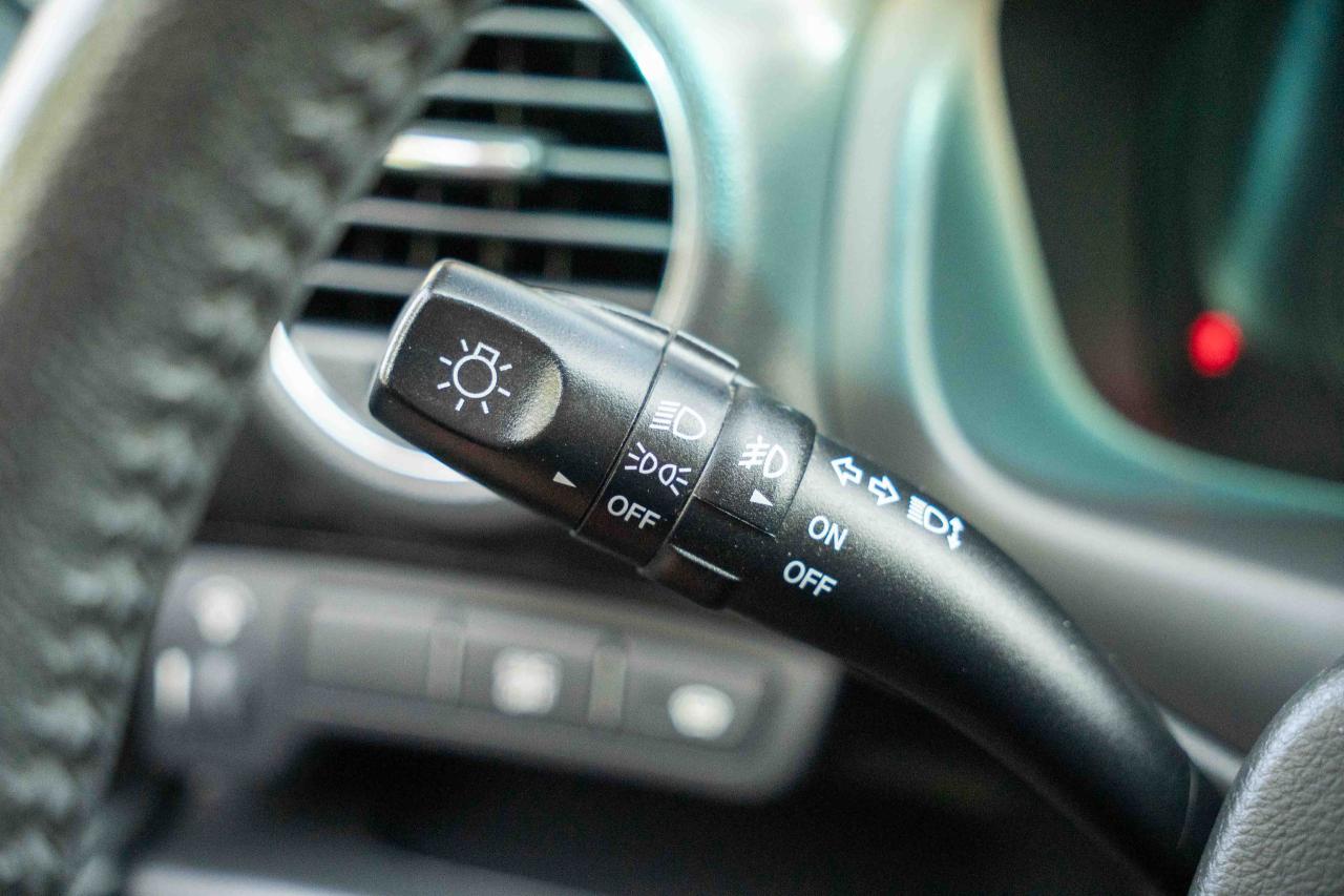 2012 Kia Rondo EX V6 - Photo #24