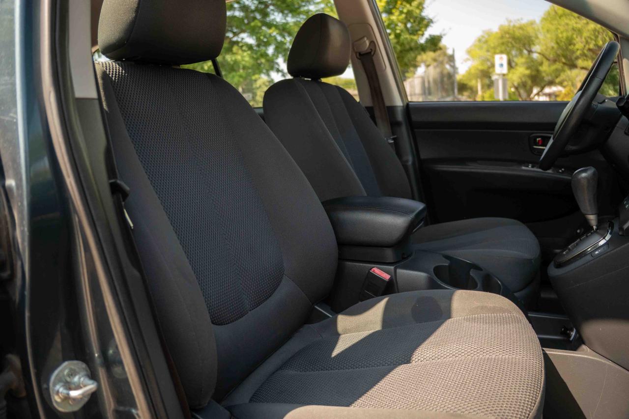 2012 Kia Rondo EX V6 - Photo #53