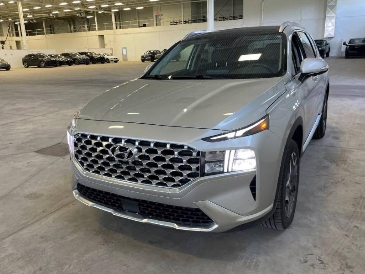 Used 2023 Hyundai Santa Fe HEV Luxury AWD for sale in Gloucester, ON