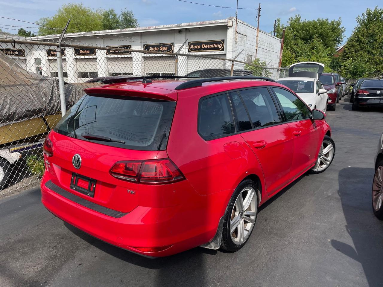 2016 Volkswagen Golf Trendline *APPLE/ANDROID AUTO, MOONROOF,NAV* - Photo #4